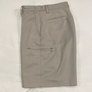 IZOD PerformX Golf Shorts Size 34
